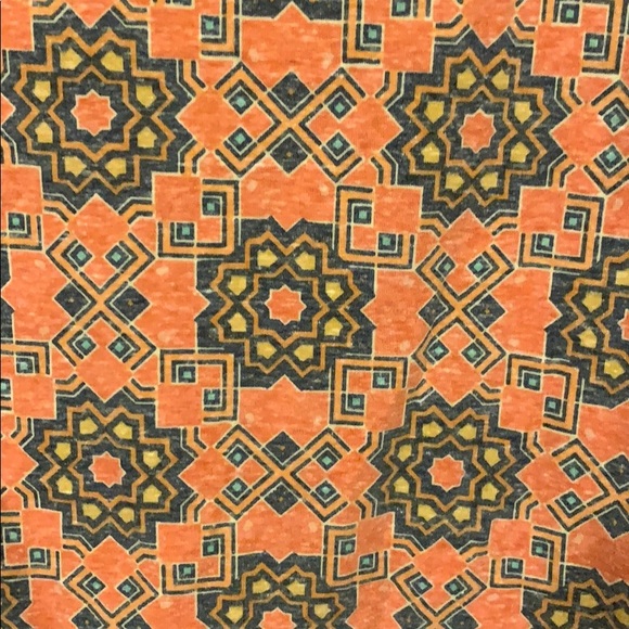 Lularoe Classic T - Picture 2 of 3